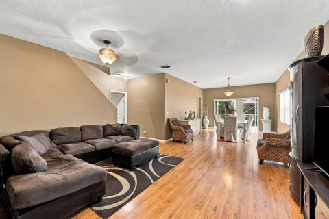 Casa en venta en Boca Raton, Florida, 4 dormitorios, 281.59 m2 № 2366258 - foto 3