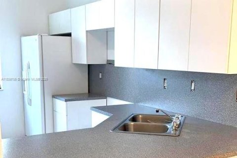 Copropriété à louer à Doral, Floride: 3 chambres, 127.28 m2 № 1830619 - photo 23