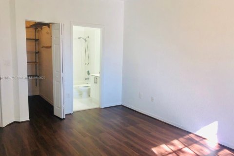 Copropriété à louer à Doral, Floride: 3 chambres, 127.28 m2 № 1830619 - photo 7