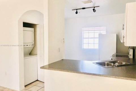 Copropriété à louer à Doral, Floride: 3 chambres, 127.28 m2 № 1830619 - photo 16