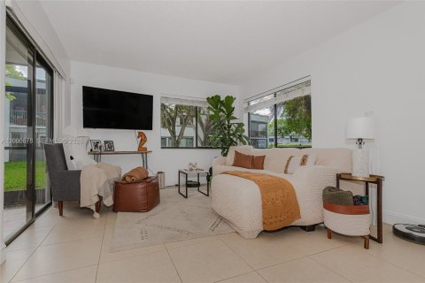Copropriété à vendre à Weston, Floride: 2 chambres, 87.89 m2 № 2065507 - photo 5