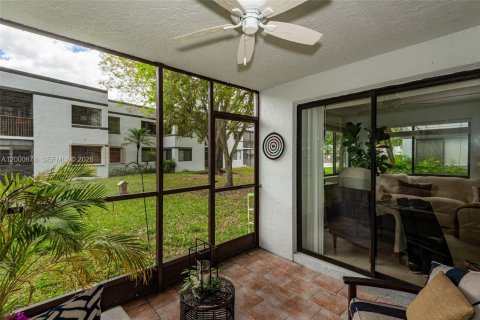 Copropriété à vendre à Weston, Floride: 2 chambres, 87.89 m2 № 2065507 - photo 28