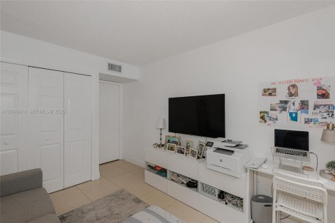 Copropriété à vendre à Weston, Floride: 2 chambres, 87.89 m2 № 2065507 - photo 23