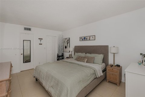 Copropriété à vendre à Weston, Floride: 2 chambres, 87.89 m2 № 2065507 - photo 18