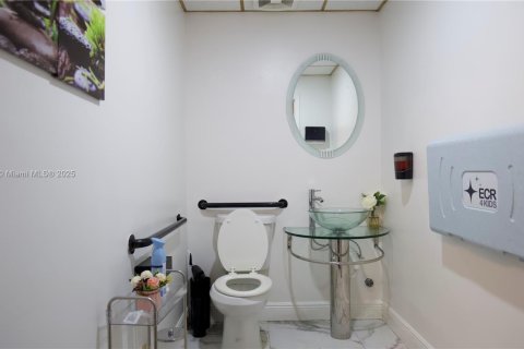 Купить коммерческую недвижимость в Купер-Сити, Флорида № 1897262 - фото 4