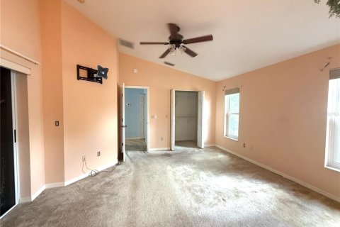 House in Seminole, Florida 3 bedrooms, 150.69 sq.m. № 1871262 - photo 11