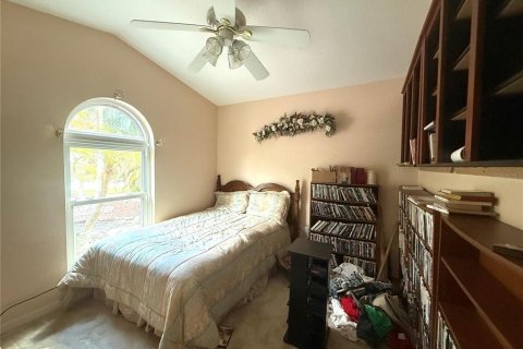 House in Seminole, Florida 3 bedrooms, 150.69 sq.m. № 1871262 - photo 16