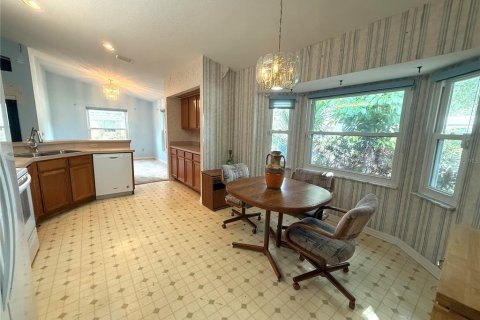 House in Seminole, Florida 3 bedrooms, 150.69 sq.m. № 1871262 - photo 3