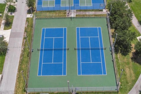 Terreno en venta en Cutler Bay, Florida № 2050771 - foto 29