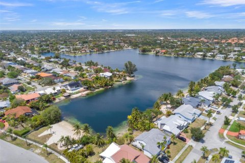 Terreno en venta en Cutler Bay, Florida № 2050771 - foto 30