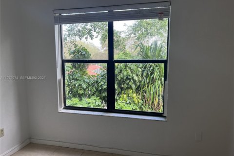 Снять в аренду кондоминиум в Помпано-Бич, Флорида 1 спальня, 43.66м2, № 2045984 - фото 10