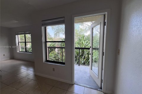 Снять в аренду кондоминиум в Помпано-Бич, Флорида 1 спальня, 43.66м2, № 2045984 - фото 5