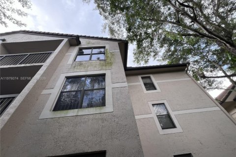 Снять в аренду кондоминиум в Помпано-Бич, Флорида 1 спальня, 43.66м2, № 2045984 - фото 16