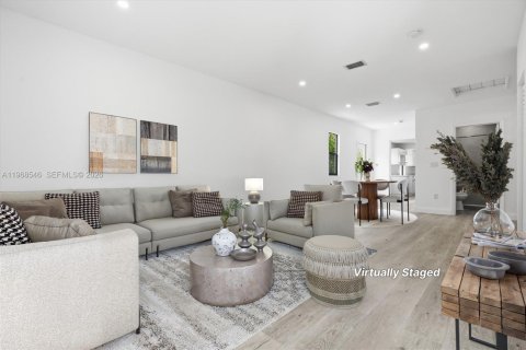 Villa ou maison à Miami, Floride 3 chambres, 135.27 m2 № 2331202