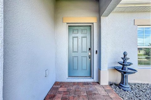 House in Haines City, Florida 3 bedrooms, 151.99 sq.m. № 1901914 - photo 7