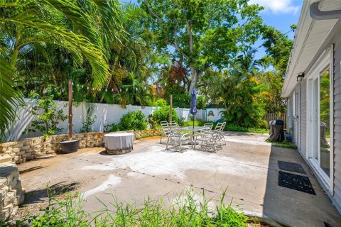 Casa en alquiler en Gulfport, Florida, 3 dormitorios, 106.84 m2 № 1880503 - foto 16