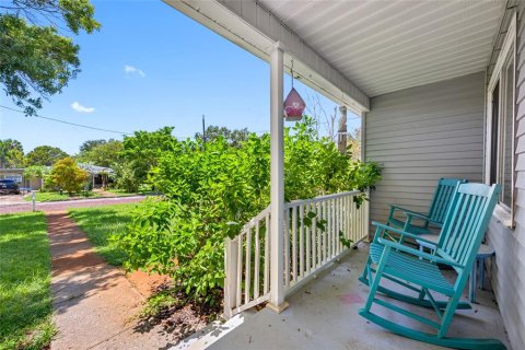 Casa en alquiler en Gulfport, Florida, 3 dormitorios, 106.84 m2 № 1880503 - foto 2