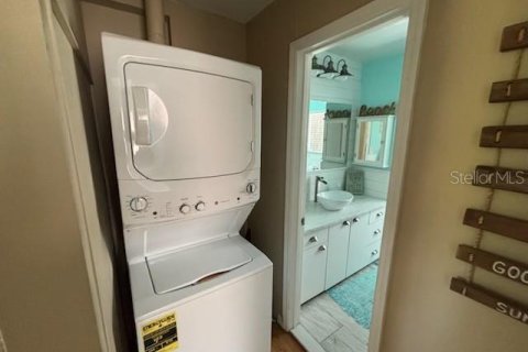 Casa en alquiler en Gulfport, Florida, 3 dormitorios, 106.84 m2 № 1880503 - foto 11