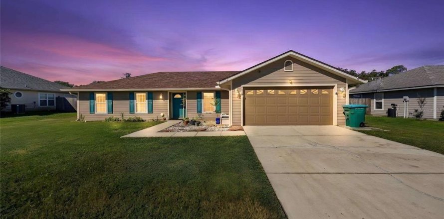 Villa ou maison à Newberry, Floride 4 chambres, 159.98 m2 № 2418535