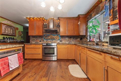 Купить виллу или дом в Помпано-Бич, Флорида 4 спальни, 223.15м2, № 1952700 - фото 8