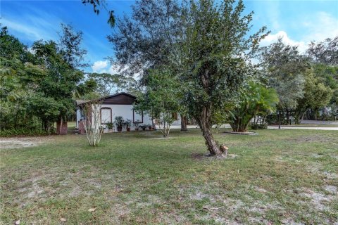 House in Chuluota, Florida 3 bedrooms, 145.58 sq.m. № 1734314 - photo 8