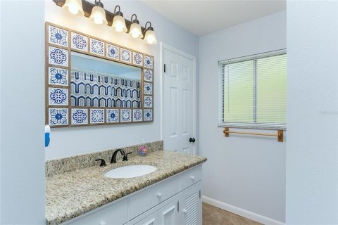 House in Chuluota, Florida 3 bedrooms, 145.58 sq.m. № 1734314 - photo 29