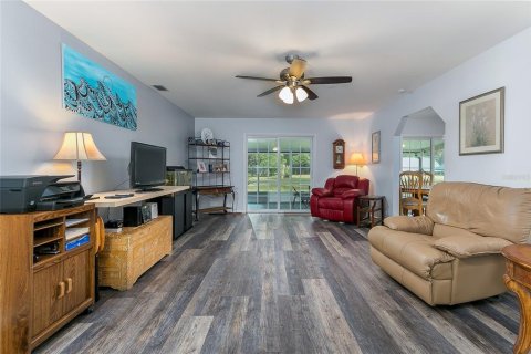 House in Chuluota, Florida 3 bedrooms, 145.58 sq.m. № 1734314 - photo 22
