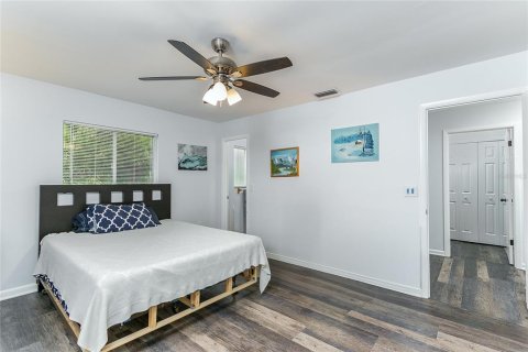House in Chuluota, Florida 3 bedrooms, 145.58 sq.m. № 1734314 - photo 27