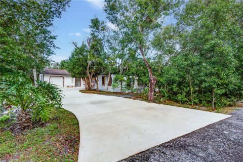 House in Chuluota, Florida 3 bedrooms, 145.58 sq.m. № 1734314 - photo 12