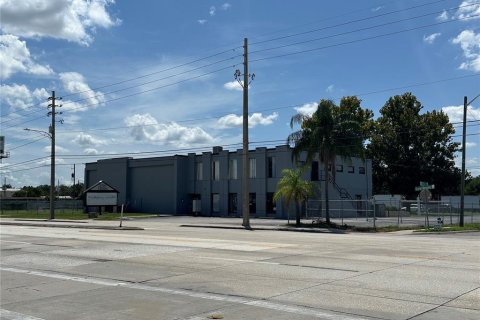 Commercial property in Orlando, Florida 1058.34 sq.m. № 1337957 - photo 2