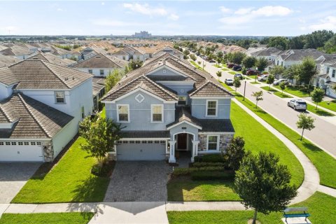 Villa ou maison à Davenport, Floride 8 chambres, 363.15 m2 № 2101532