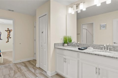 House in Davenport, Florida 8 bedrooms, 363.15 sq.m. № 2101532 - photo 22