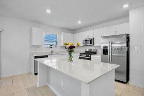 House in Parrish, Florida 4 bedrooms, 240.06 sq.m. № 2093529 - photo 5