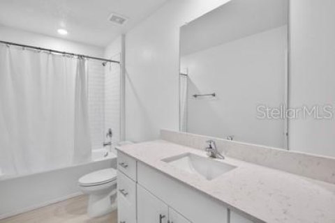 House in Parrish, Florida 4 bedrooms, 240.06 sq.m. № 2093529 - photo 29
