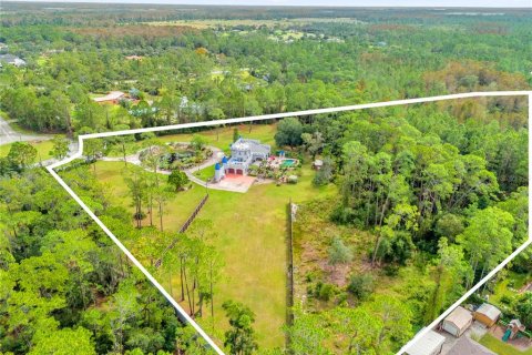 House in Orlando, Florida 5 bedrooms, 434.78 sq.m. № 1554511 - photo 18