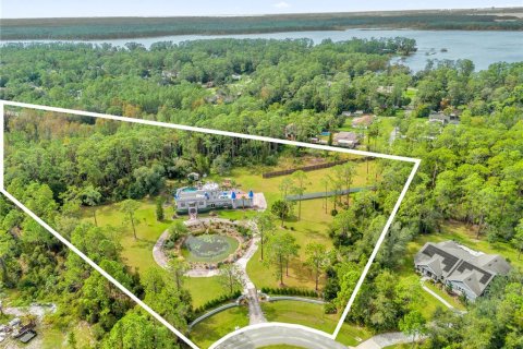 House in Orlando, Florida 5 bedrooms, 434.78 sq.m. № 1554511 - photo 17