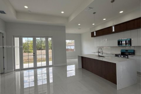 Villa ou maison à vendre à Lehigh Acres, Floride: 3 chambres № 2042180 - photo 7