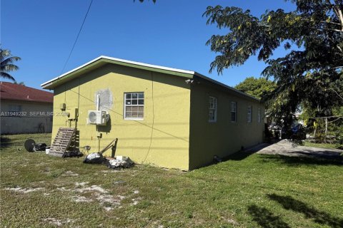Villa ou maison à vendre à Fort Lauderdale, Floride: 4 chambres, 132.48 m2 № 2004916 - photo 5