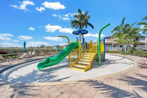 Touwnhouse à louer à Hialeah, Floride: 3 chambres, 127.83 m2 № 2403751 - photo 26