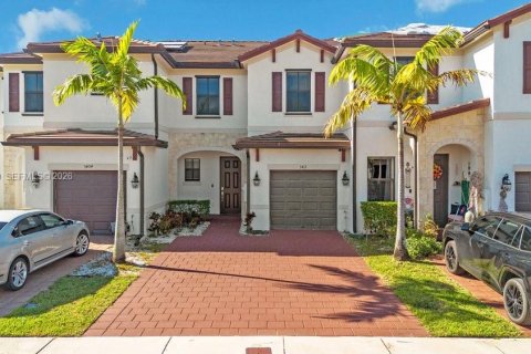 Touwnhouse à louer à Hialeah, Floride: 3 chambres, 127.83 m2 № 2403751 - photo 17