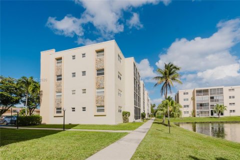 Condo in Dania Beach, Florida, 2 bedrooms № 2058068