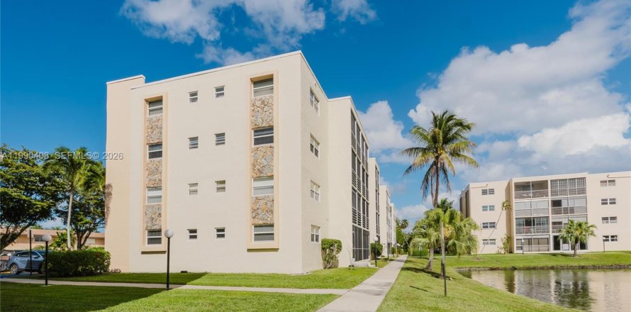 Condo in Dania Beach, Florida, 2 bedrooms  № 2058068
