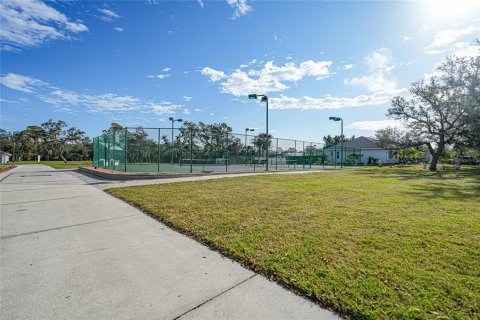 Villa ou maison à vendre à Englewood, Floride: 4 chambres, 425.12 m2 № 2143896 - photo 14