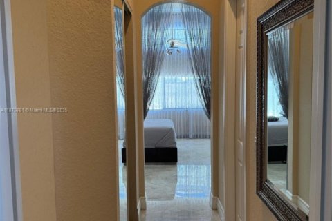 Villa ou maison à vendre à Cooper City, Floride: 4 chambres, 230.03 m2 № 1930152 - photo 17