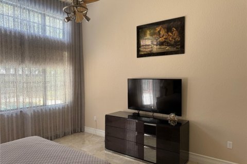 Casa en venta en Cooper City, Florida, 4 dormitorios, 230.03 m2 № 1930152 - foto 22