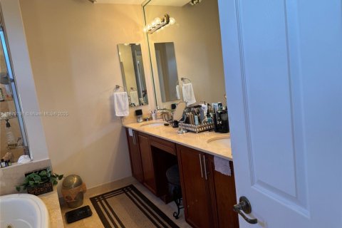 Casa en venta en Cooper City, Florida, 4 dormitorios, 230.03 m2 № 1930152 - foto 19