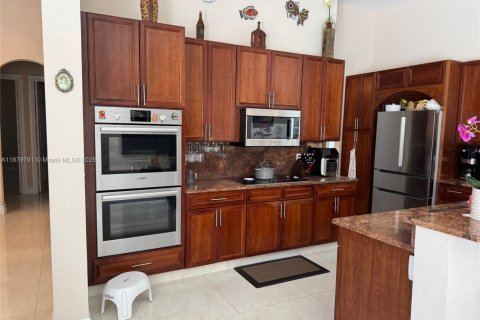 Villa ou maison à vendre à Cooper City, Floride: 4 chambres, 230.03 m2 № 1930152 - photo 14