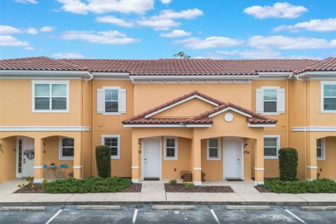Adosado en venta en Kissimmee, Florida, 2 dormitorios, 125.42 m2 № 1916963 - foto 2