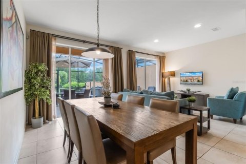 Adosado en venta en Kissimmee, Florida, 2 dormitorios, 125.42 m2 № 1916963 - foto 10
