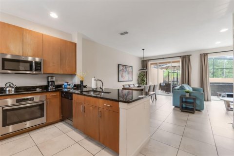 Adosado en venta en Kissimmee, Florida, 2 dormitorios, 125.42 m2 № 1916963 - foto 4